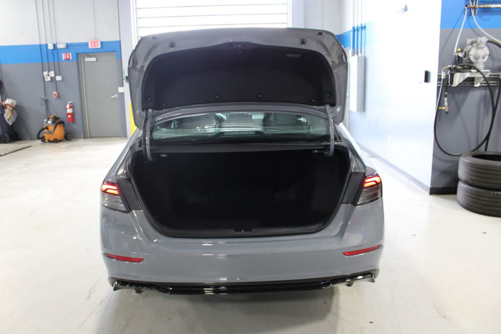 Used 2023 Honda Accord Sport image 43