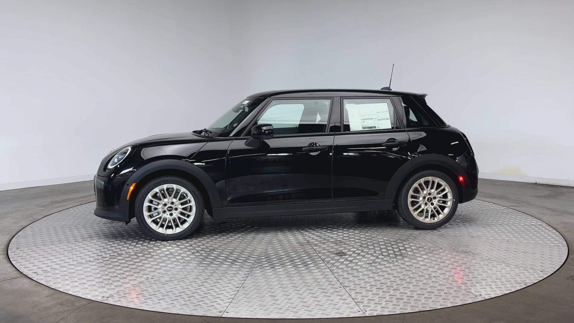 Used 2026 MINI Cooper S FWD image 5