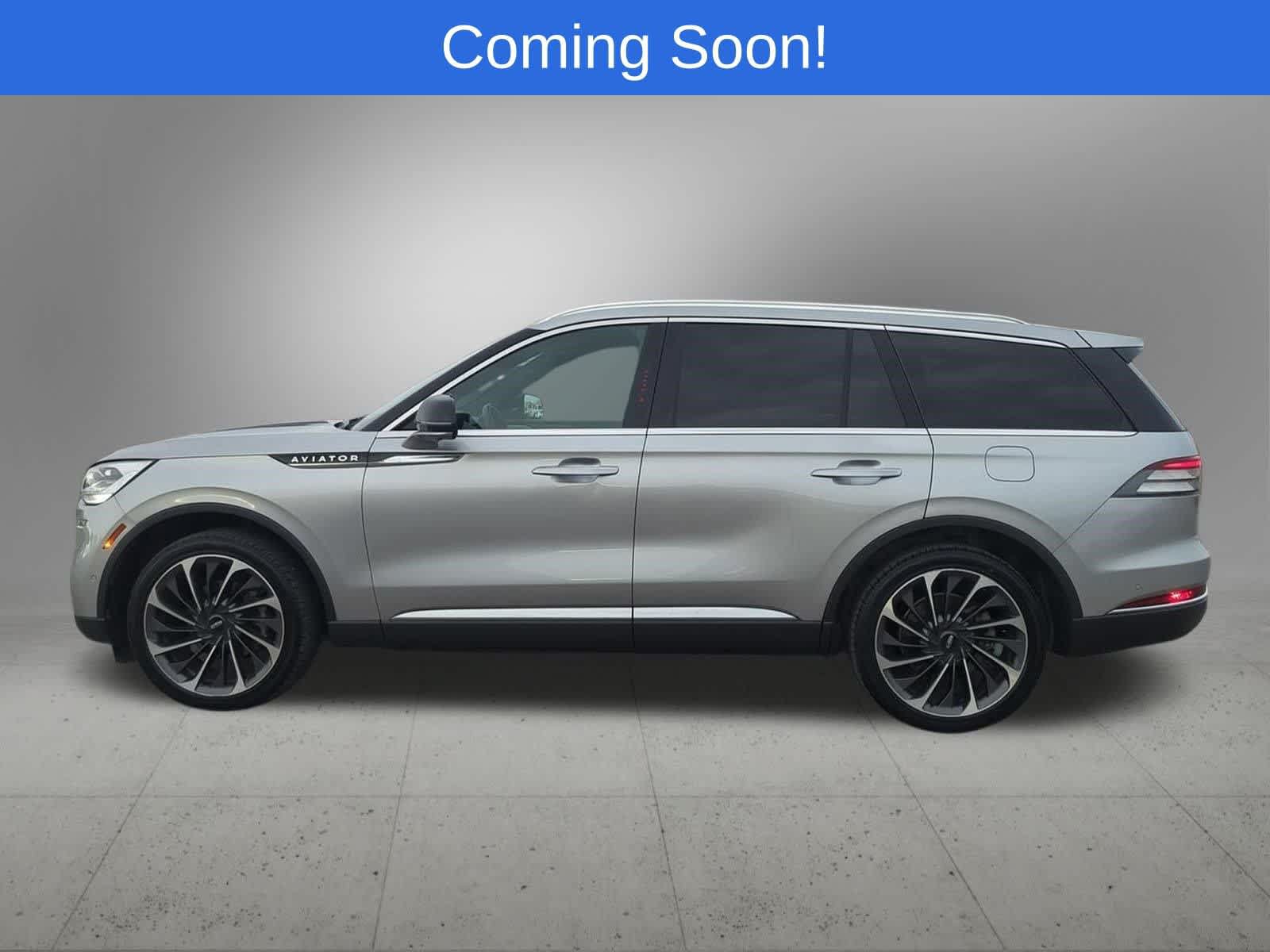 Used 2024 Lincoln Aviator Reserve w/ Equipment Group 201A AWD/4WD image 3