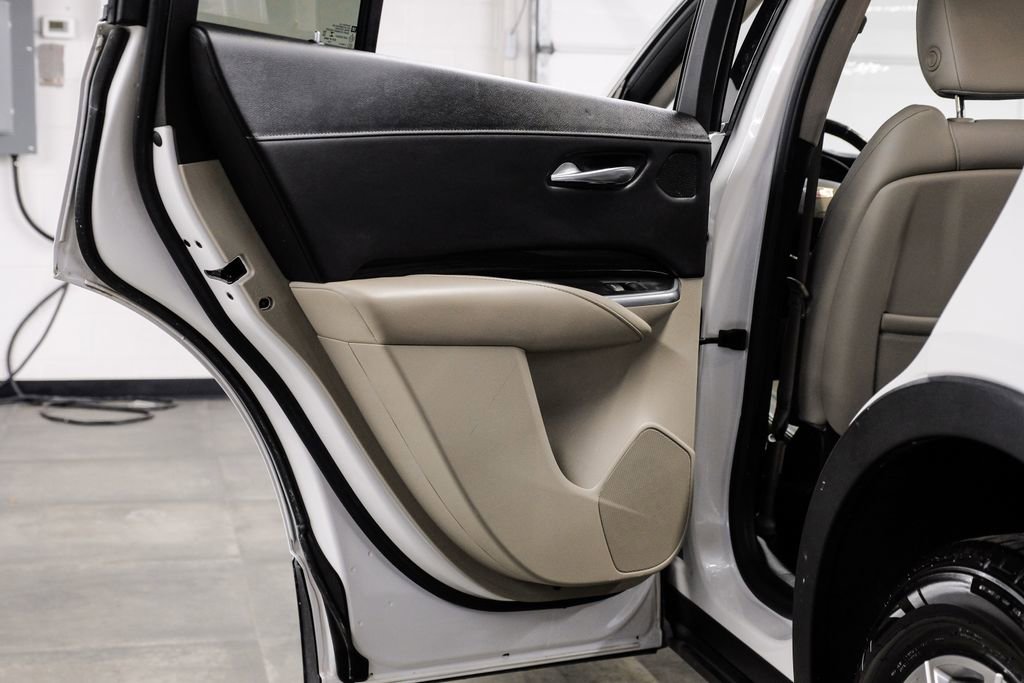 Used 2021 Cadillac XT4 Premium Luxury image 52