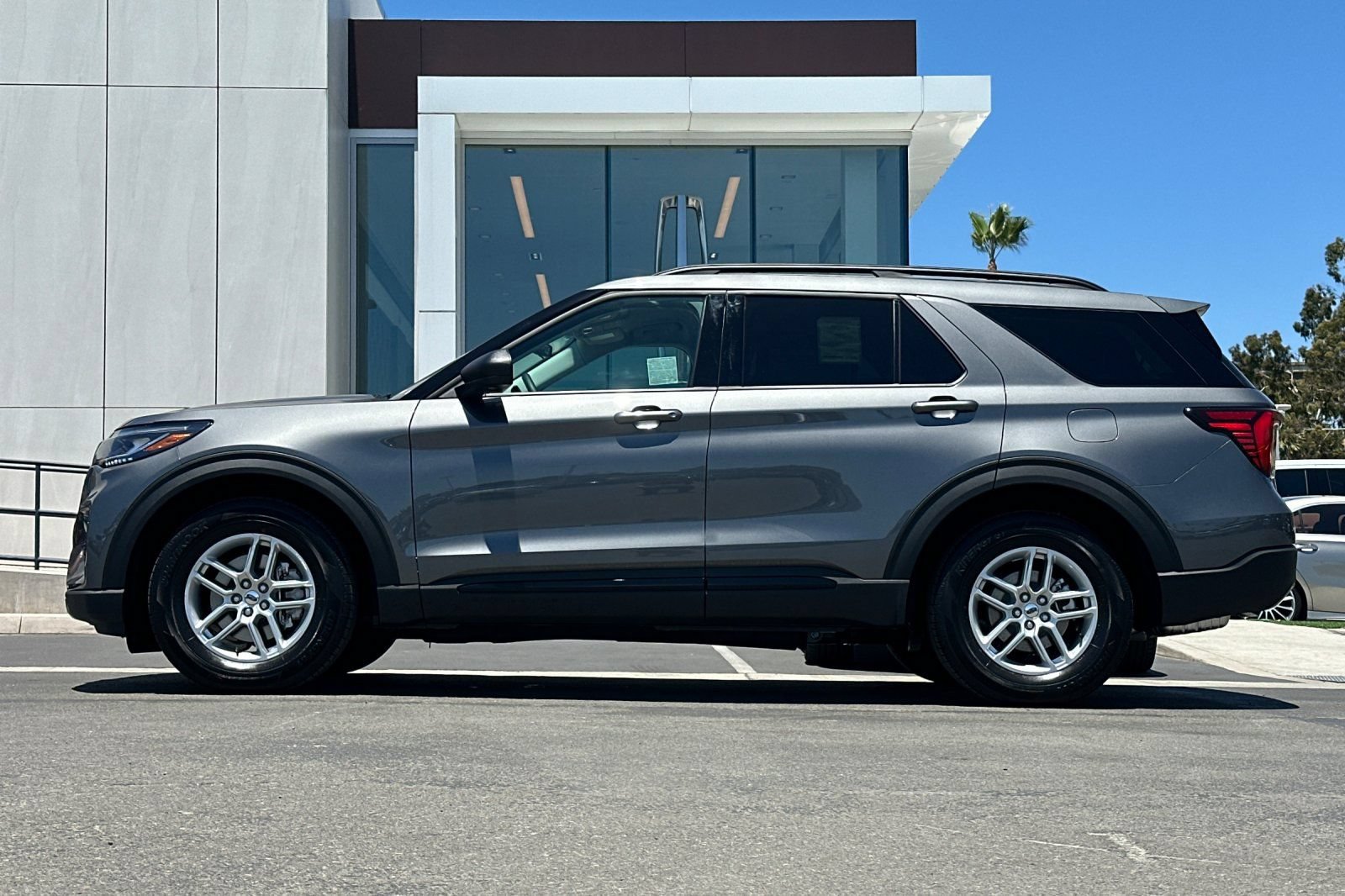 New 2026 Ford Explorer Active w/ Active Comfort Package RWD image 6