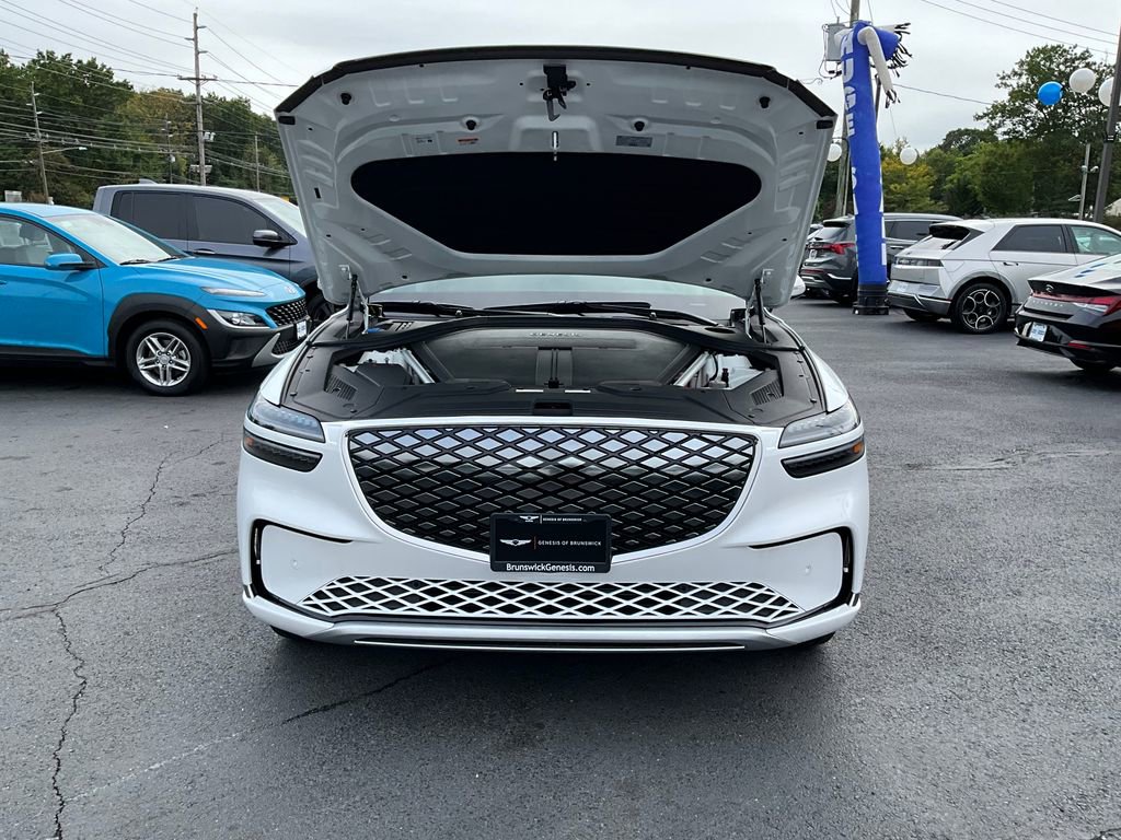 Used 2026 Genesis Electrified GV70 image 8