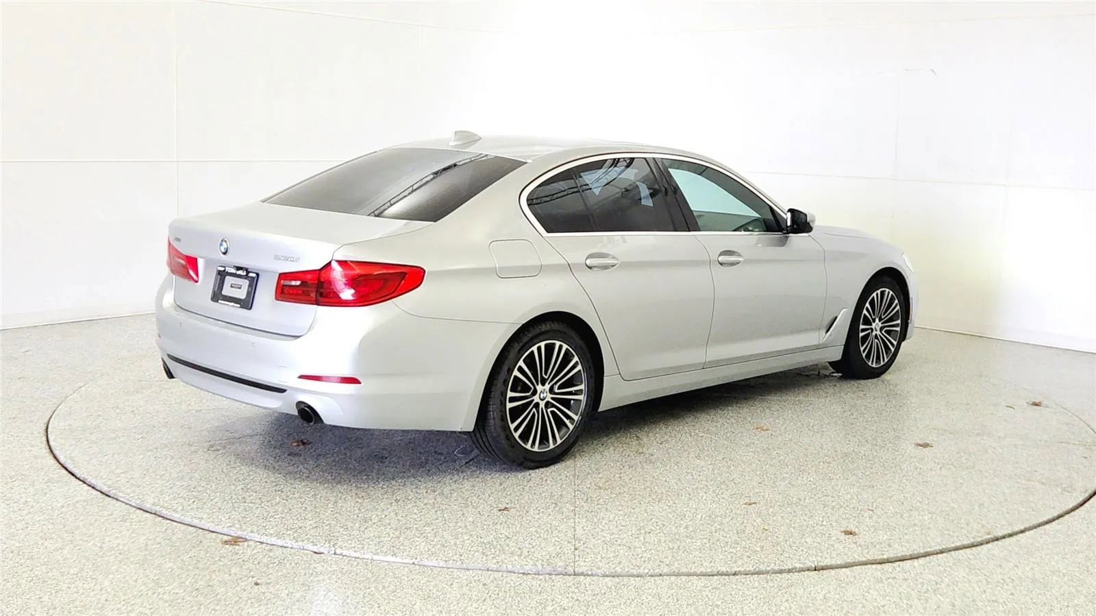 Used 2017 BMW 530i xDrive image 7