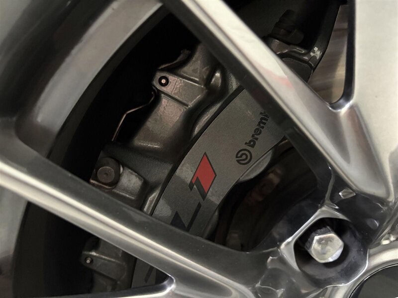 Used 2022 Chevrolet Camaro ZL1 RWD image 18