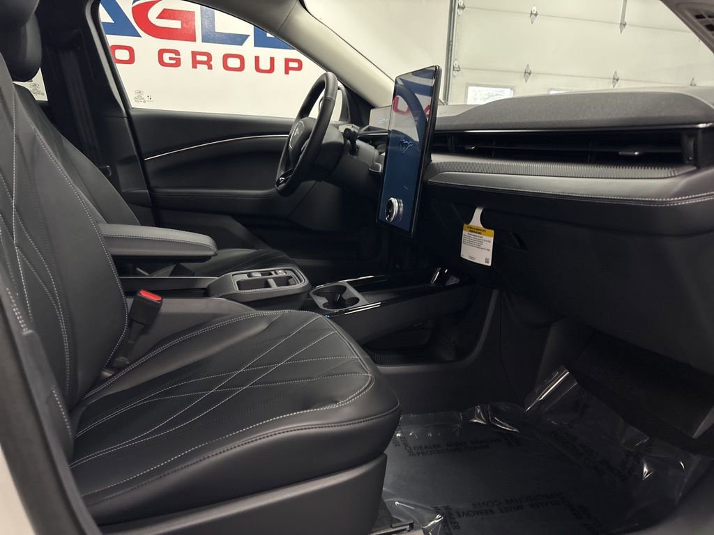 New 2025 Ford Mustang Mach-E Select w/ Comfort Package Lite image 30