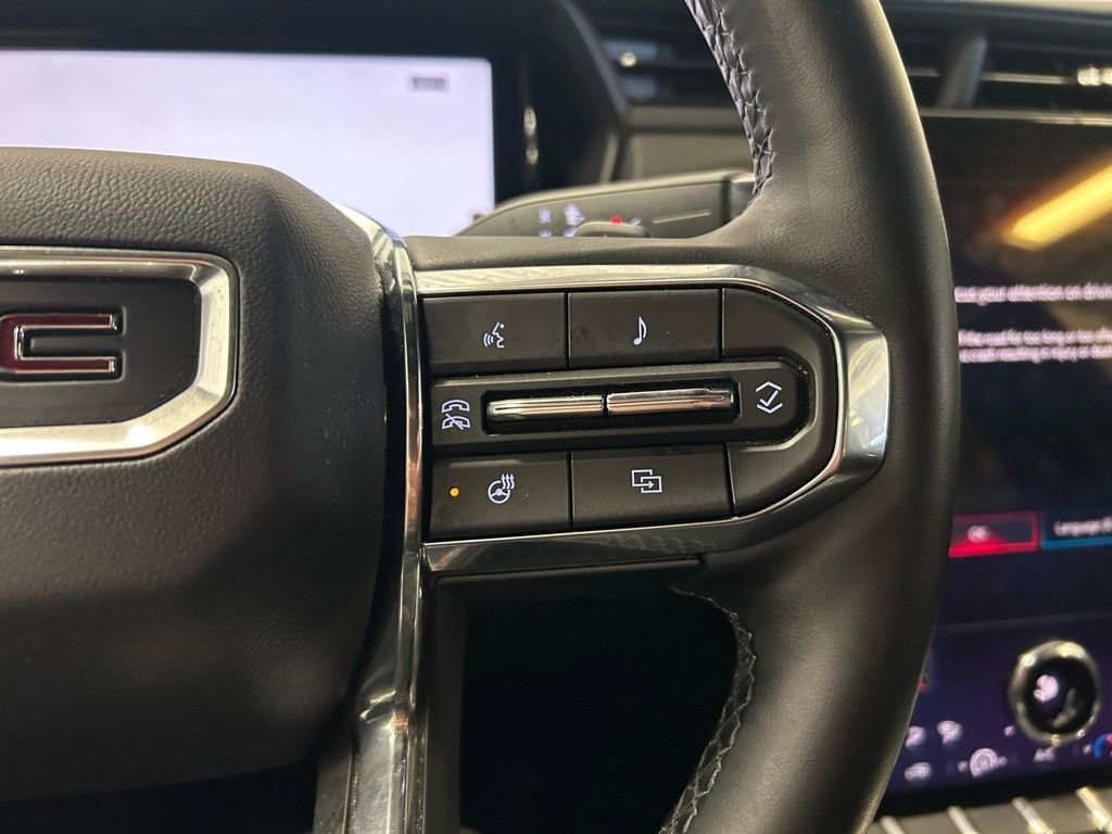 Used 2025 GMC Terrain Elevation AWD/4WD image 11