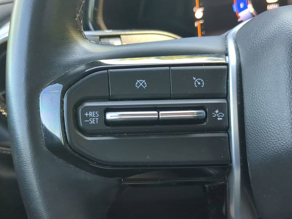 Used 2023 Chevrolet Colorado LT w/ LT Convenience Package II image 25