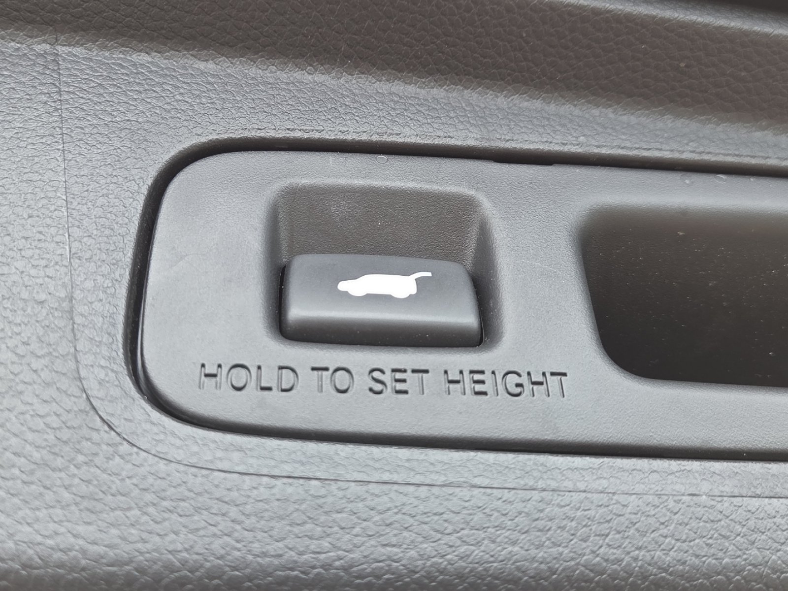 Used 2025 Honda CR-V EX-L image 23