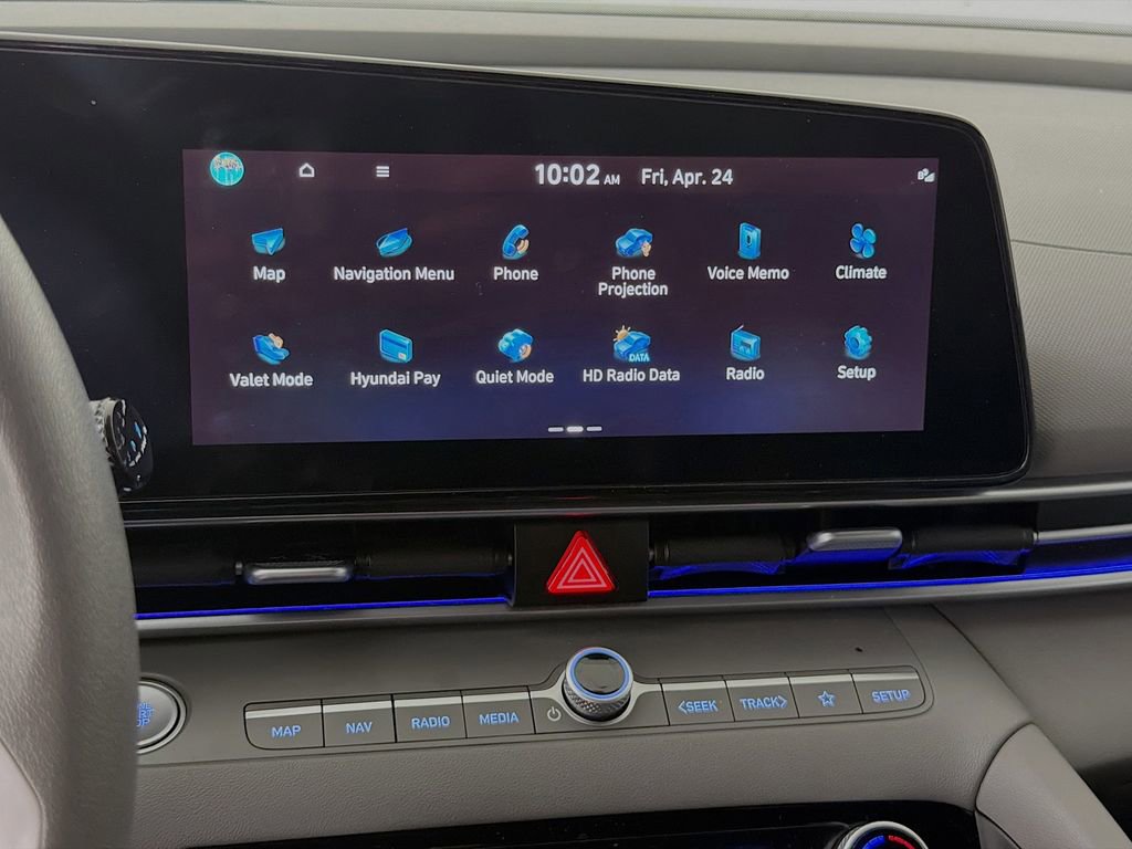 Used 2024 Hyundai Elantra SEL FWD image 30