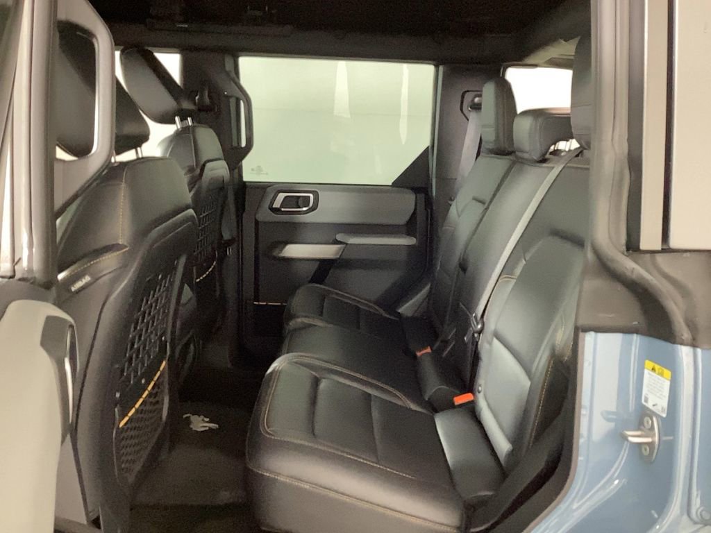 Used 2022 Ford Bronco Badlands image 11