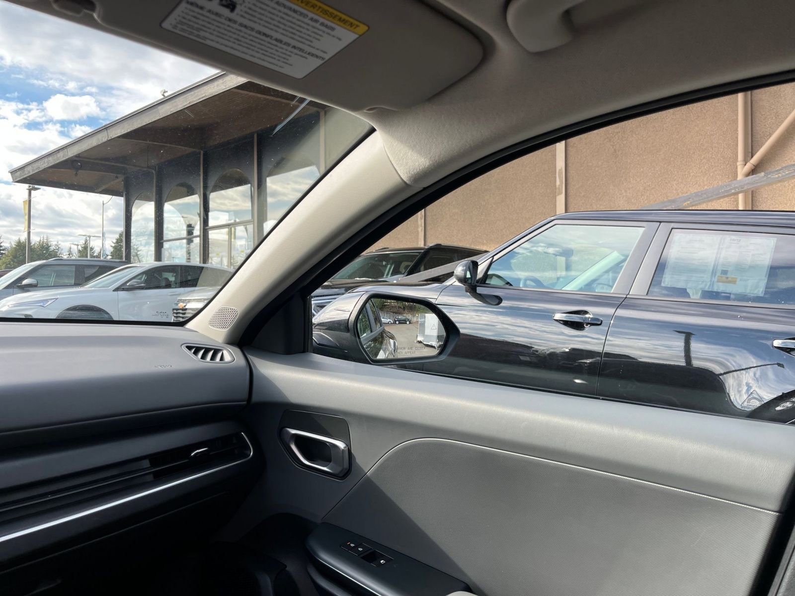 Used 2025 Kia K4 FWD image 36