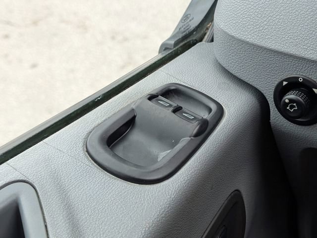 Used 2019 Ford Transit 250 130 Low Roof image 25