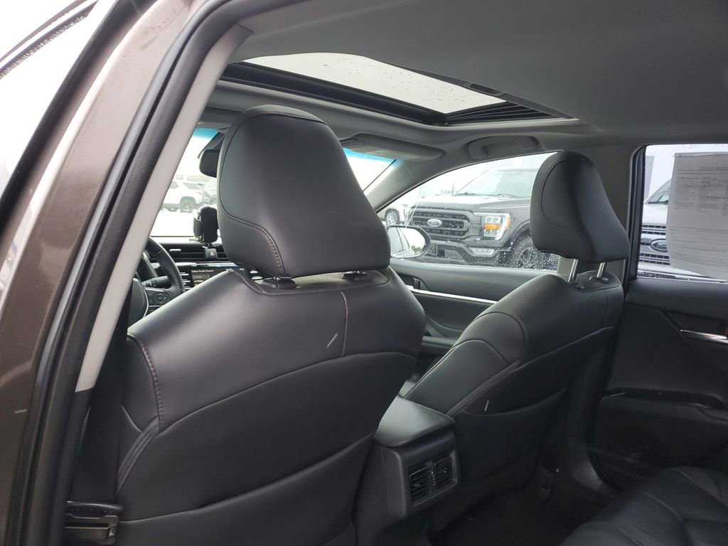 Used 2018 Toyota Camry XLE w/ Audio Package image 32