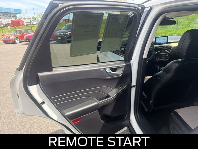Certified 2022 Ford Escape Titanium w/ Titanium Elite Package AWD/4WD image 25