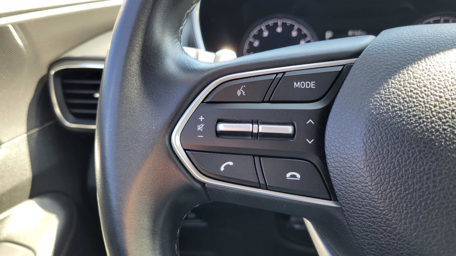 Used 2023 Hyundai Santa Fe SEL w/ Winter Weather Package image 21