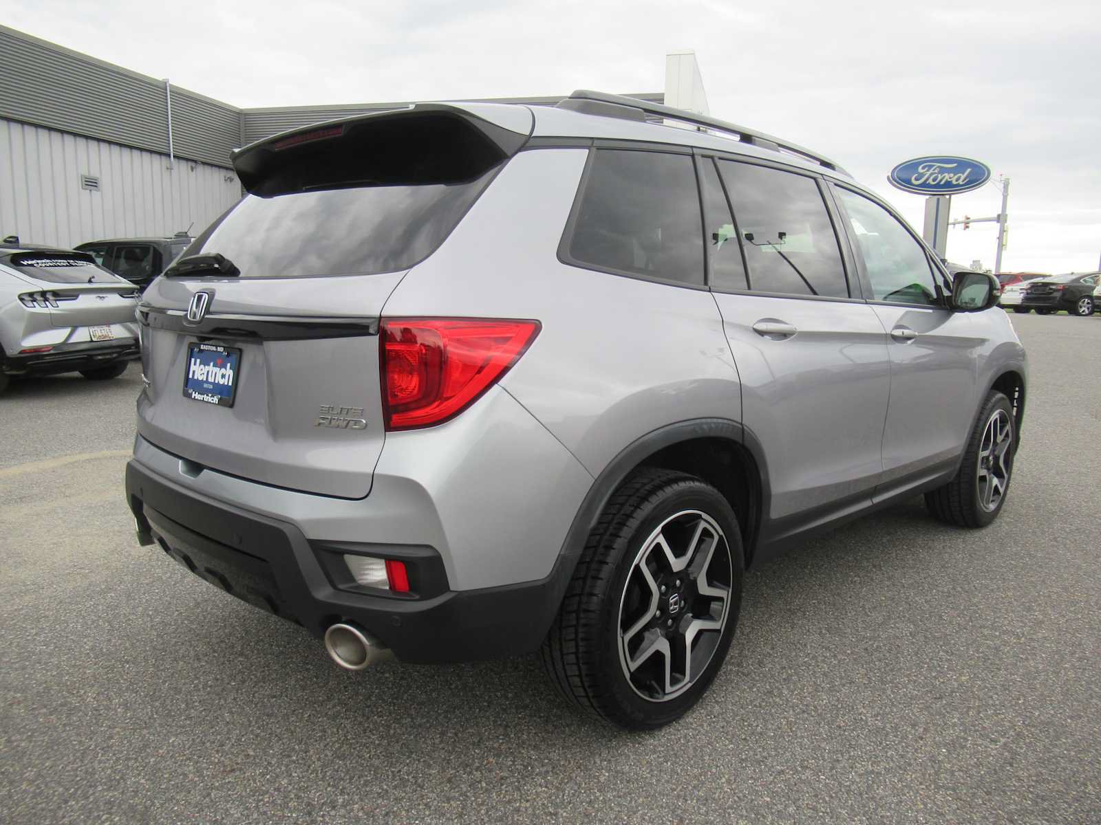Used 2022 Honda Passport Elite image 5