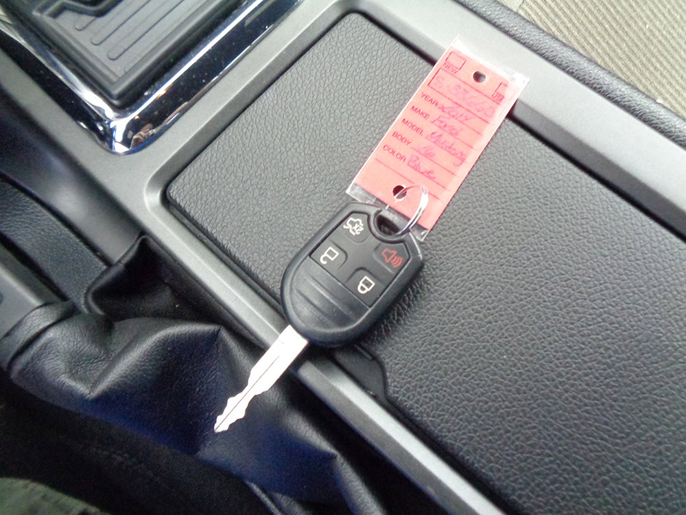 Used 2014 Ford Mustang Coupe image 17