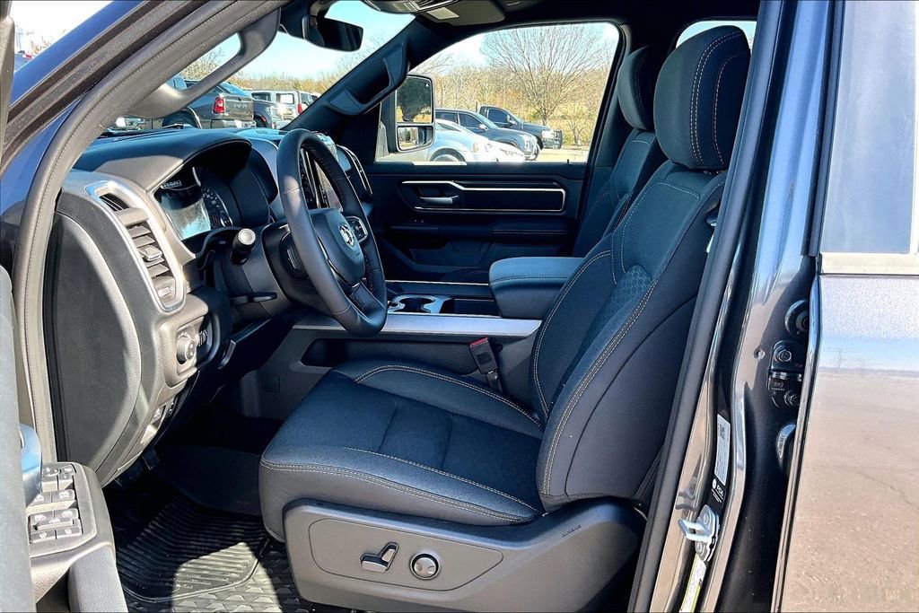 New 2026 RAM 1500 Big Horn AWD/4WD image 9