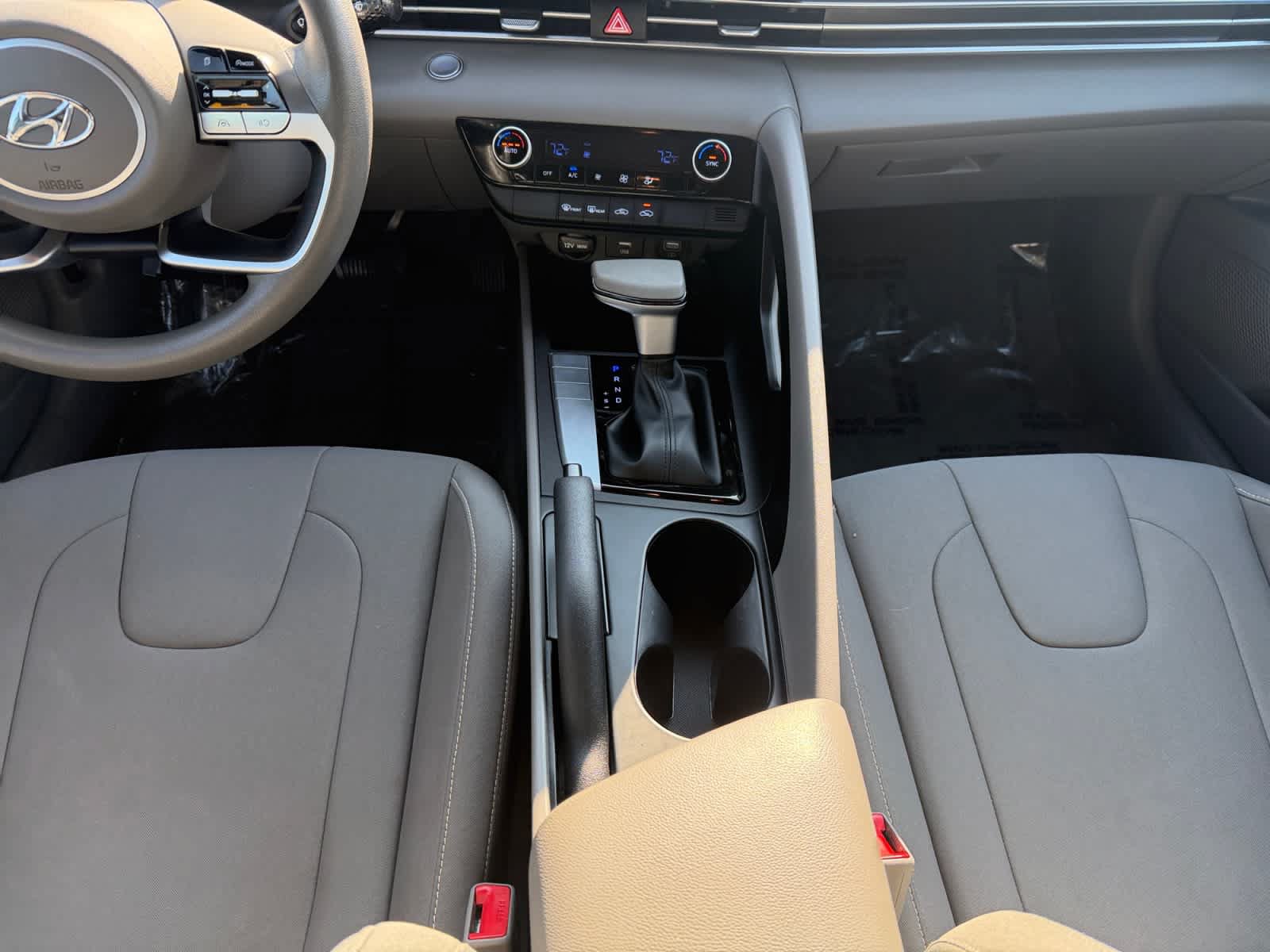 Used 2023 Hyundai Elantra SEL w/ Cargo Package FWD image 16