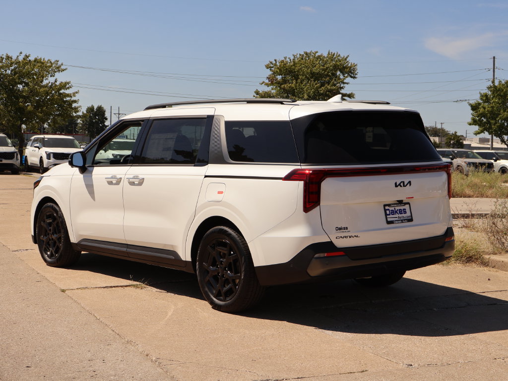 New 2027 Kia Carnival SX w/ Dark Edition Package FWD image 5