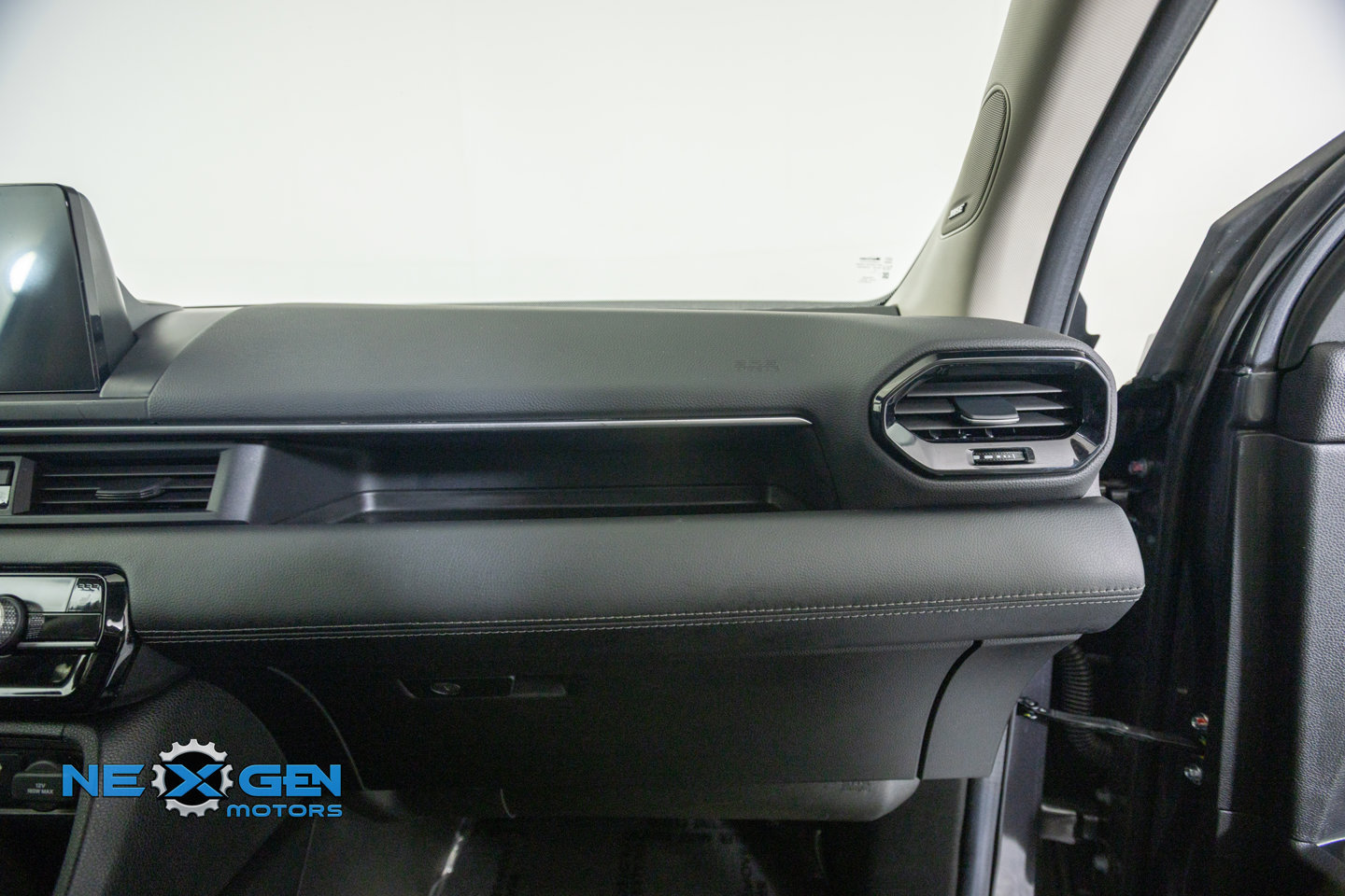 Used 2025 Honda Pilot Touring image 43