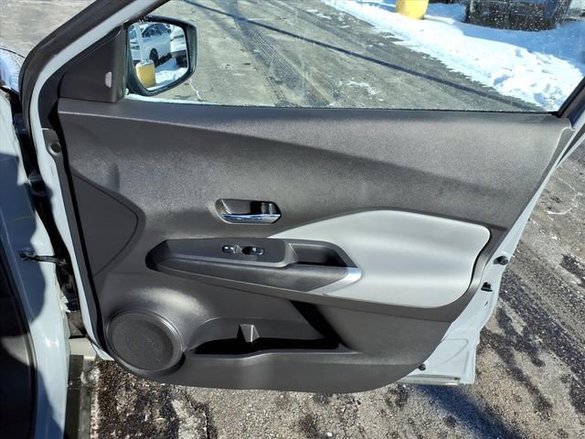 Certified 2024 Nissan Kicks SR w/ SR Premium Package image 18