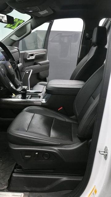 Used 2023 Chevrolet Silverado 1500 LTZ image 15