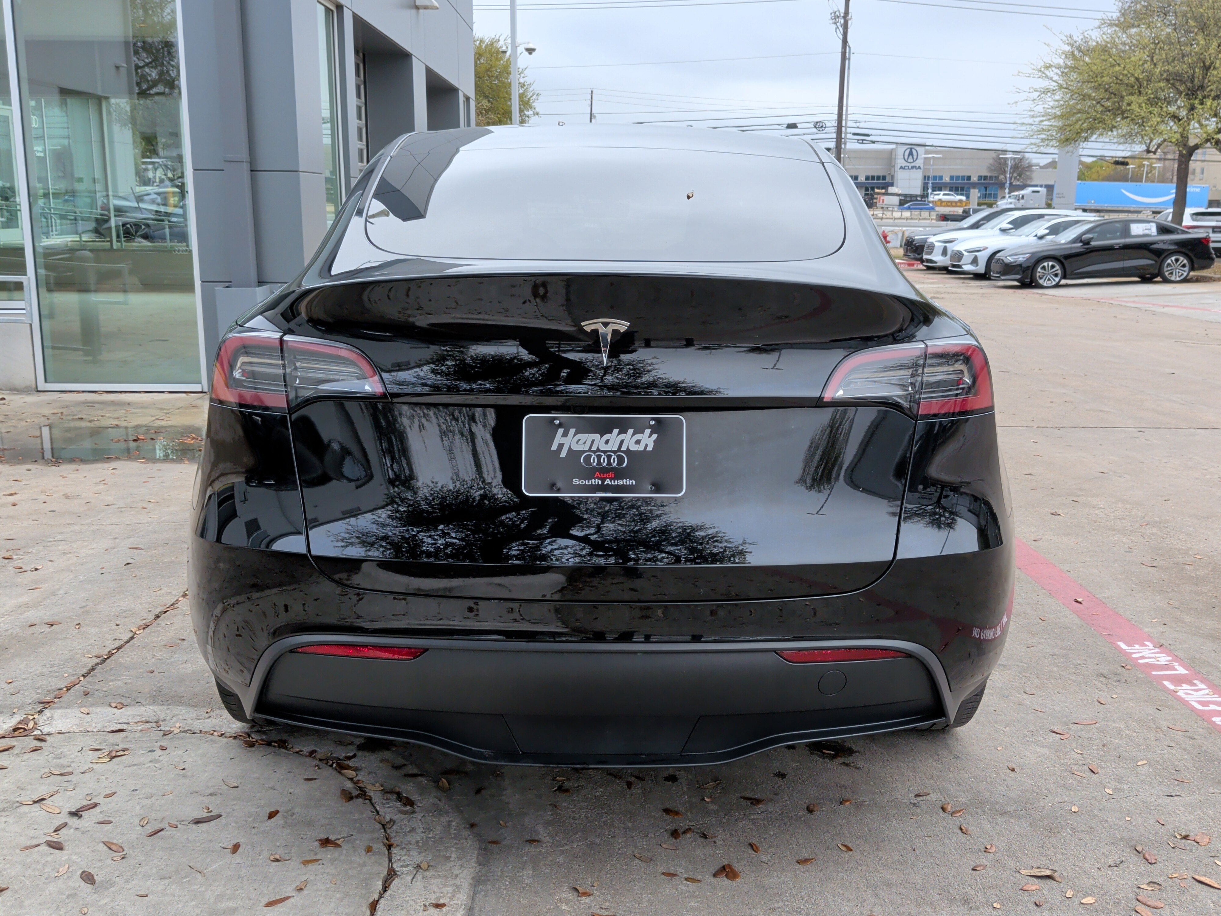 Used 2025 Tesla Model Y Long Range image 9