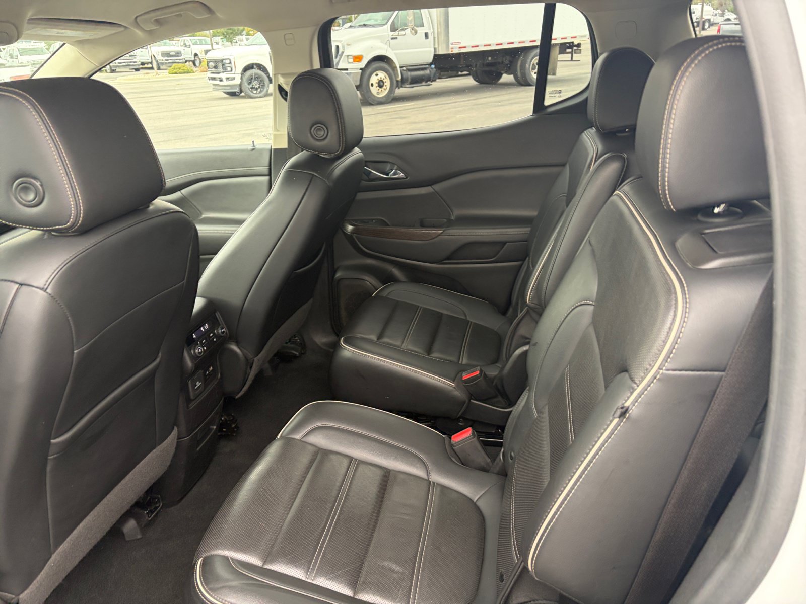 Used 2023 GMC Acadia Denali AWD/4WD image 17