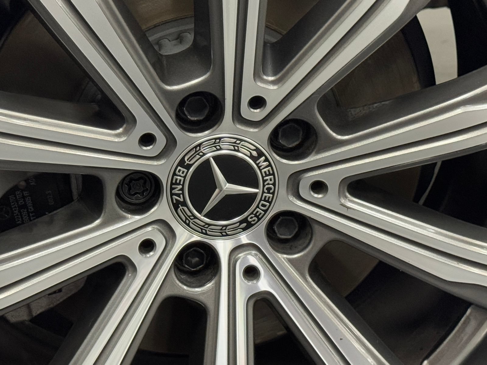 Used 2023 Mercedes-Benz GLC 300 image 18