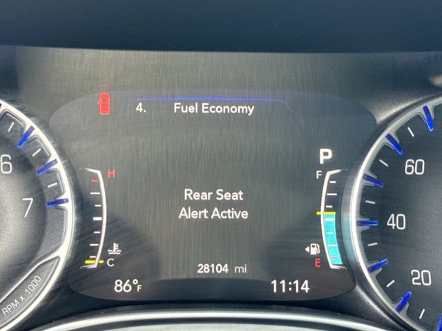 Used 2025 Chrysler Pacifica Limited FWD image 21