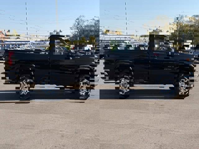 Certified 2025 Chevrolet Silverado 3500 LT image 31