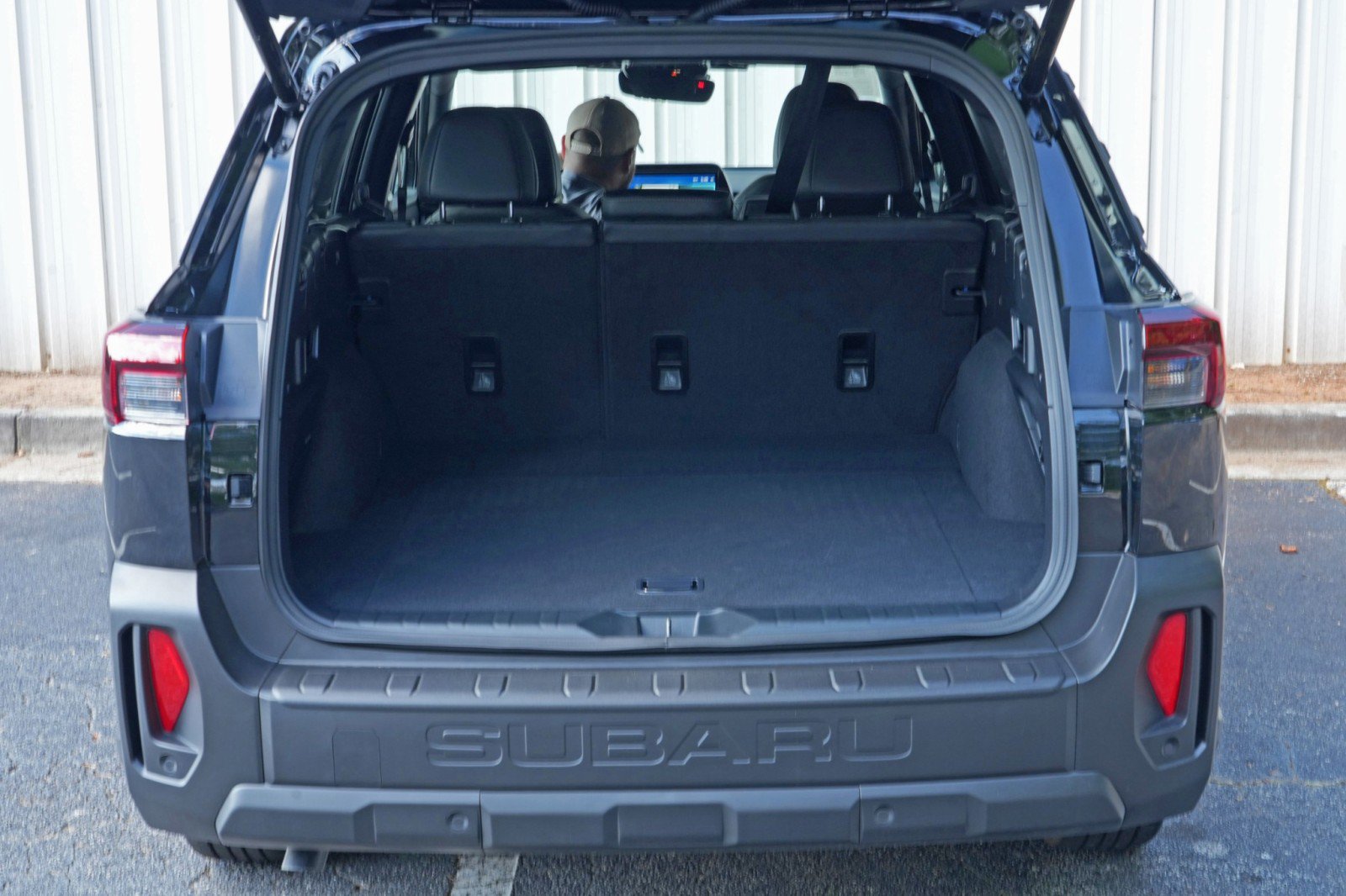 Used 2026 Subaru Outback Limited AWD/4WD image 10