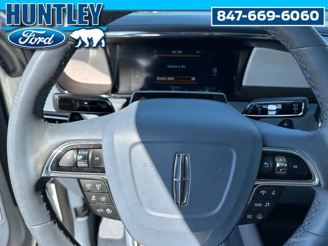 Used 2022 Lincoln Navigator Black Label image 39