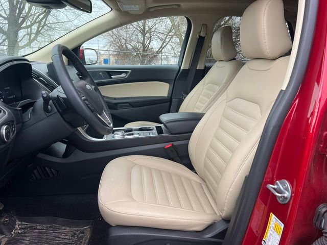 Used 2024 Ford Edge SEL w/ Convenience Package image 4