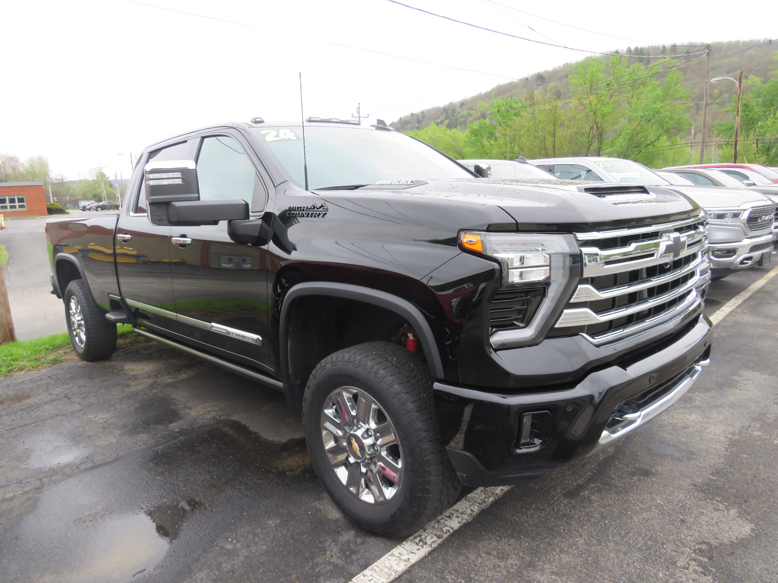 Used 2024 Chevrolet Silverado 3500 High Country w/ Technology Package AWD/4WD video 1