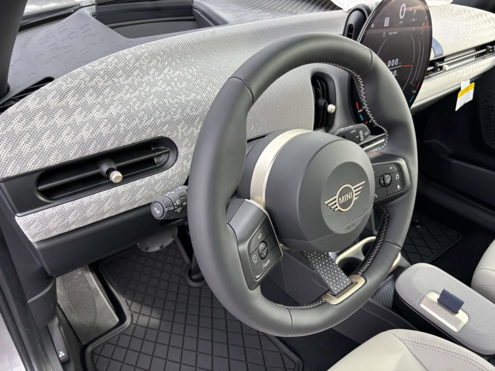 New 2026 MINI Cooper 2-Door Hardtop FWD image 14