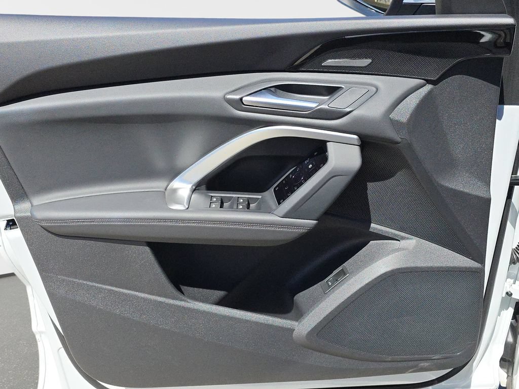 Certified 2025 Audi Q5 Premium Plus w/ Premium Plus AWD/4WD image 18
