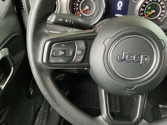 Used 2021 Jeep Gladiator Sport AWD/4WD image 11