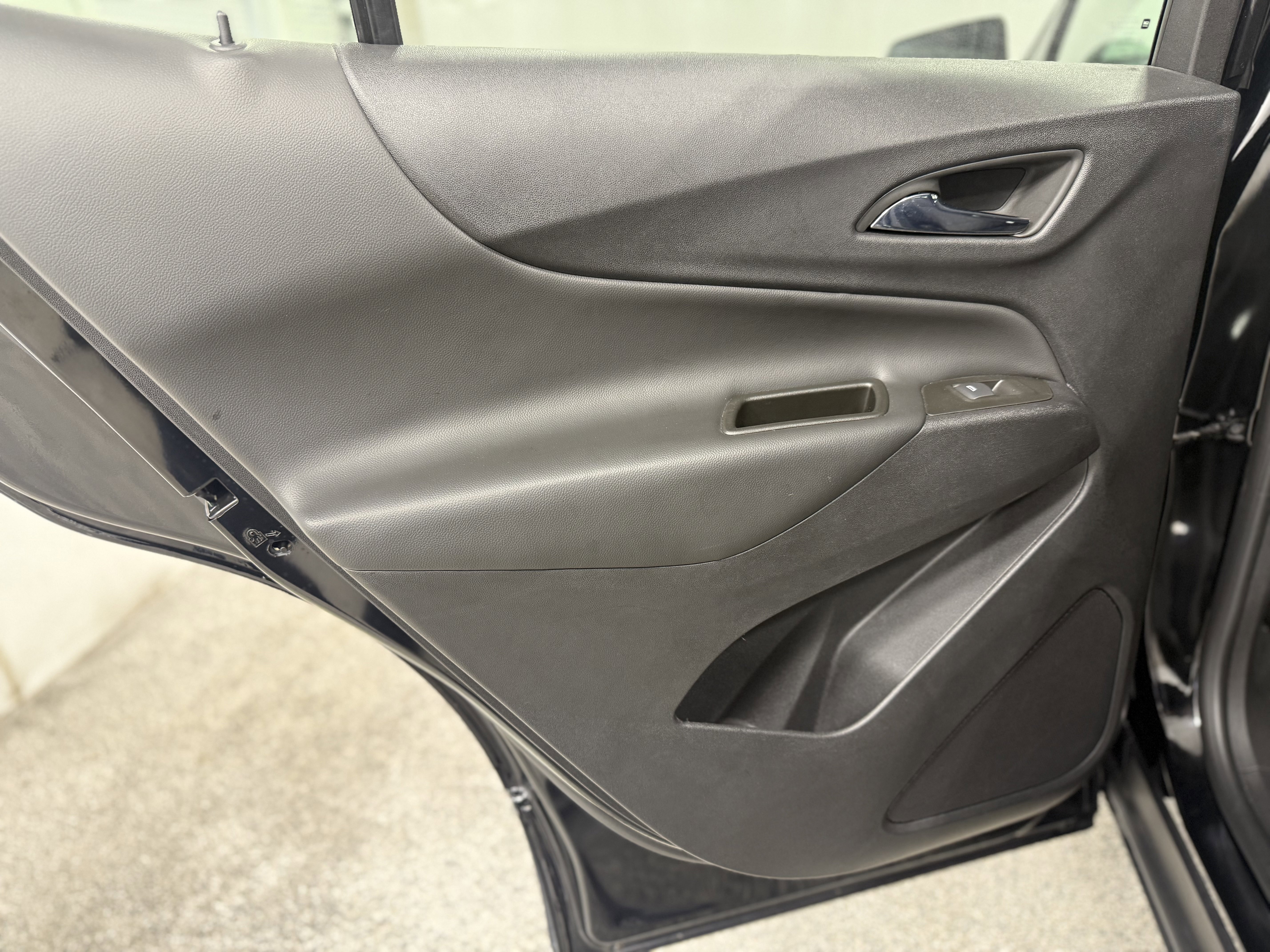 Certified 2023 Chevrolet Equinox LT image 25