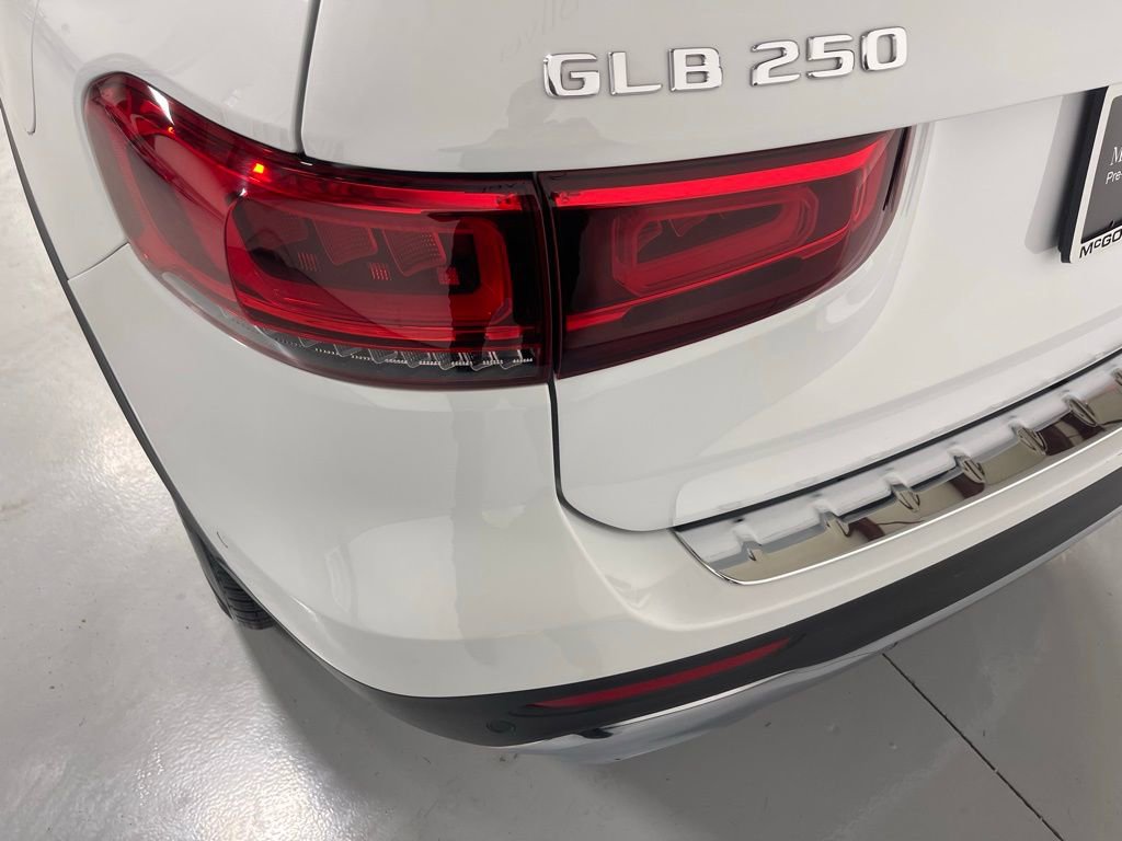 Certified 2023 Mercedes-Benz GLB 250 4MATIC image 13