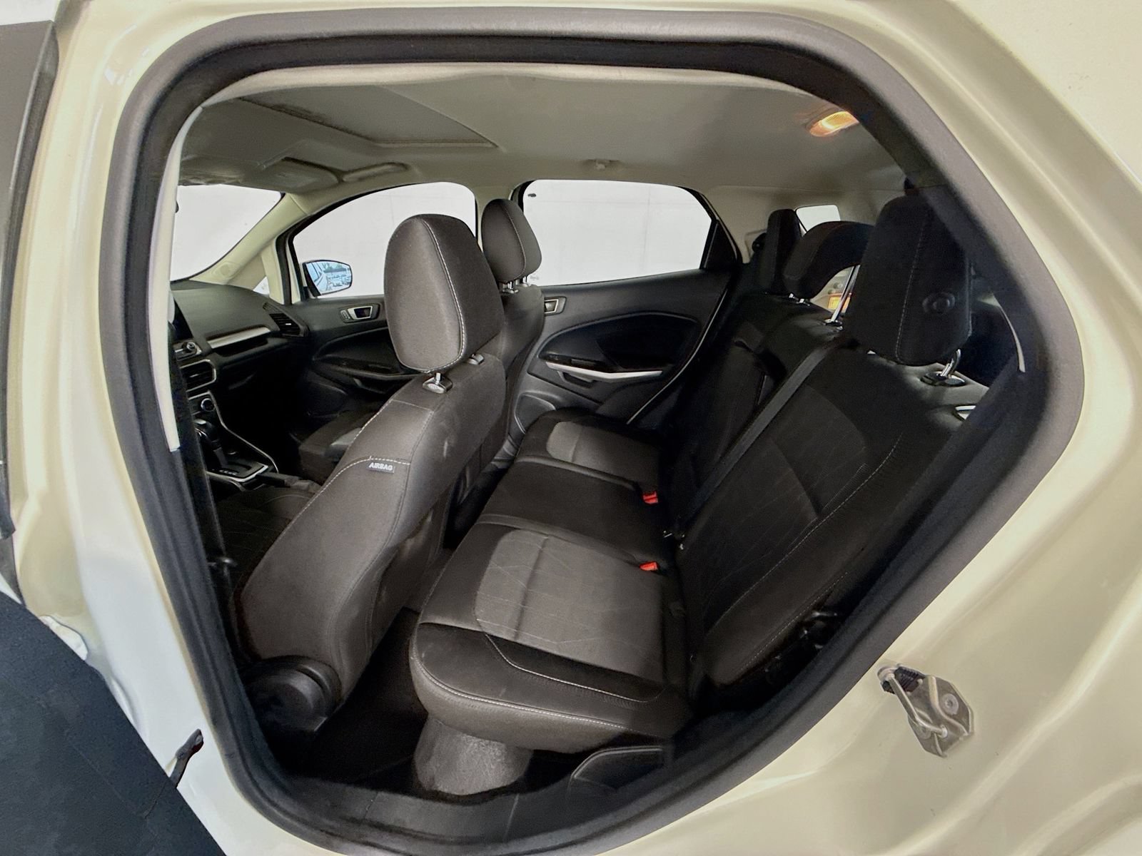 Used 2021 Ford EcoSport SE w/ SE Convenience Package FWD image 24