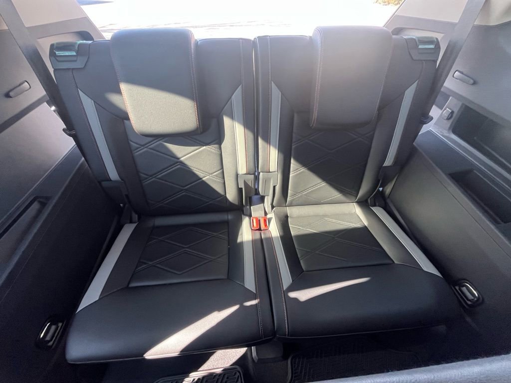 Certified 2024 Volkswagen Atlas Peak Edition SEL image 28