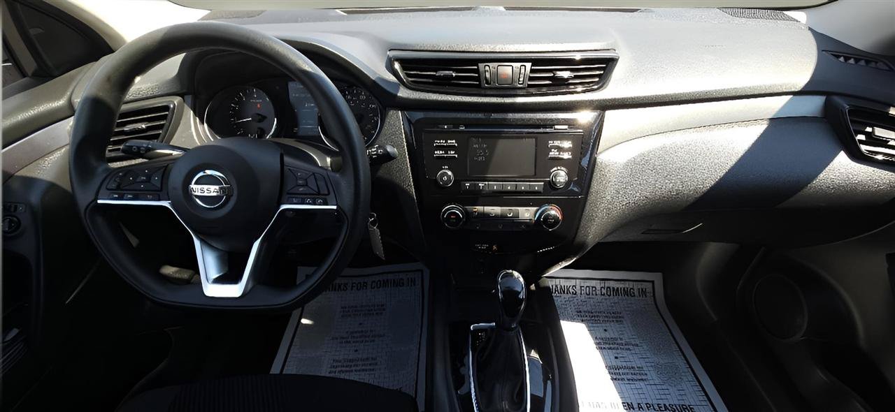 Used 2018 Nissan Rogue Sport S w/ S Appearance Package AWD/4WD image 16