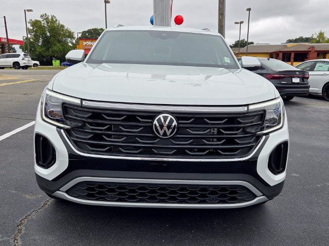 New 2026 Volkswagen Atlas Cross Sport SE FWD image 2
