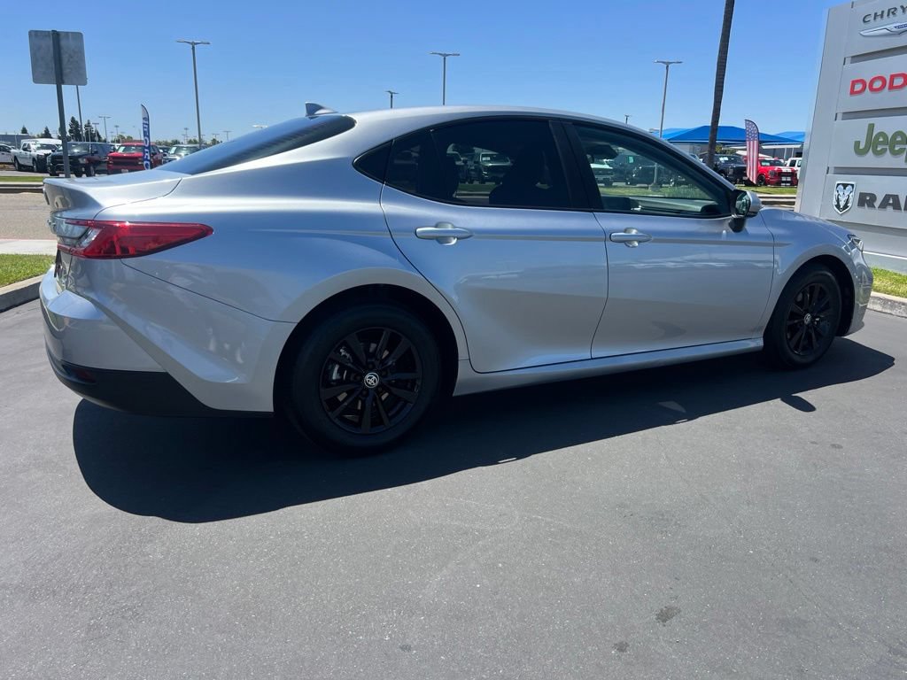 Used 2025 Toyota Camry LE FWD image 16