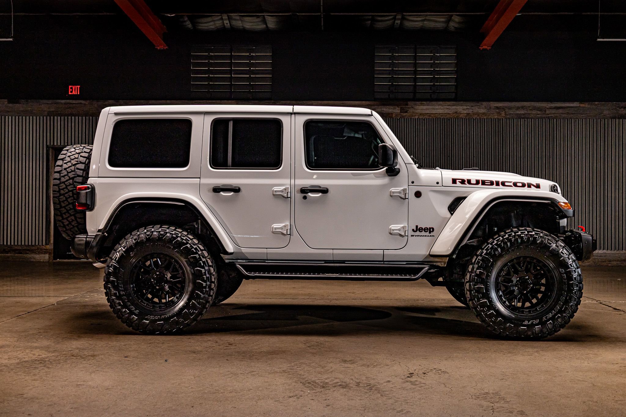 Used 2024 Jeep Wrangler Unlimited Rubicon AWD/4WD image 11