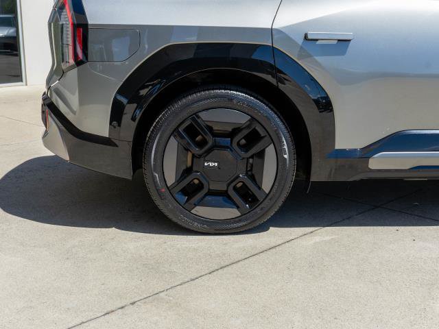 Certified 2024 Kia EV9 GT-Line AWD/4WD image 40