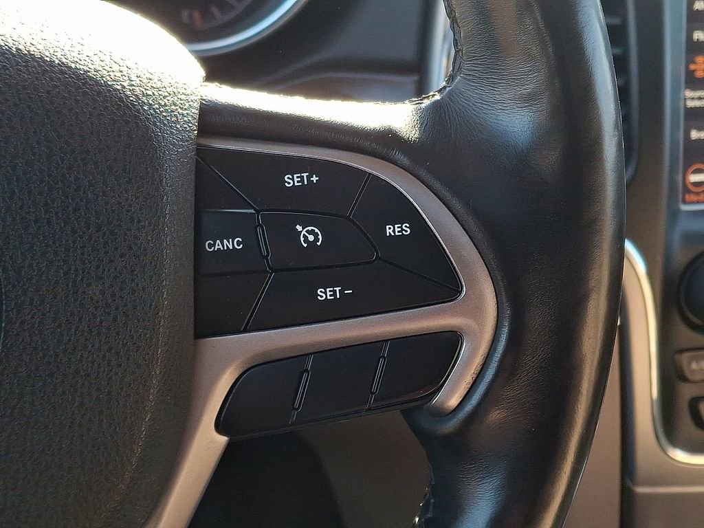 Used 2018 Jeep Grand Cherokee Limited image 22