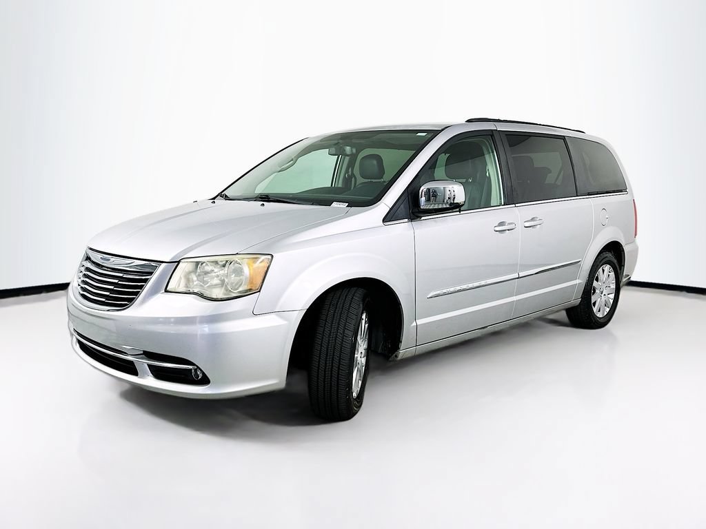 Used 2011 Chrysler Town & Country Touring-L FWD image 1